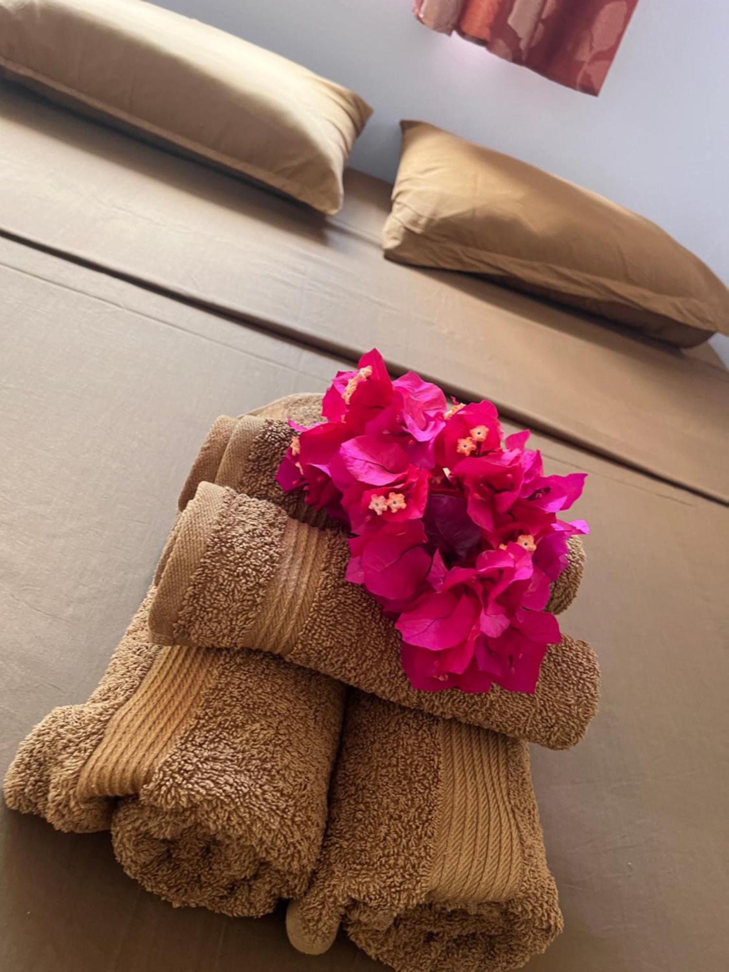 Atuona Tiki Lodge Hiva Oa מראה חיצוני תמונה