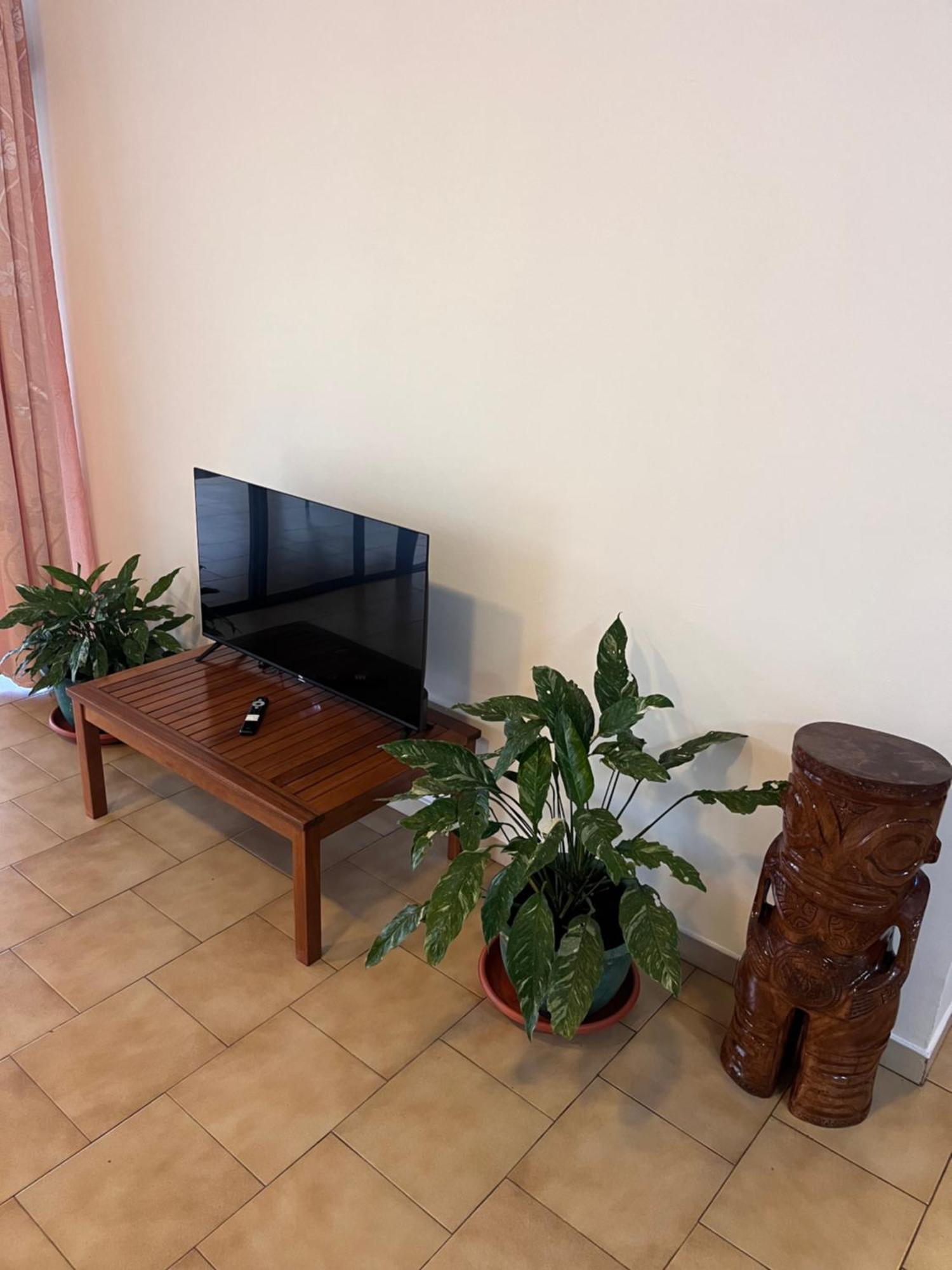 Atuona Tiki Lodge Hiva Oa מראה חיצוני תמונה