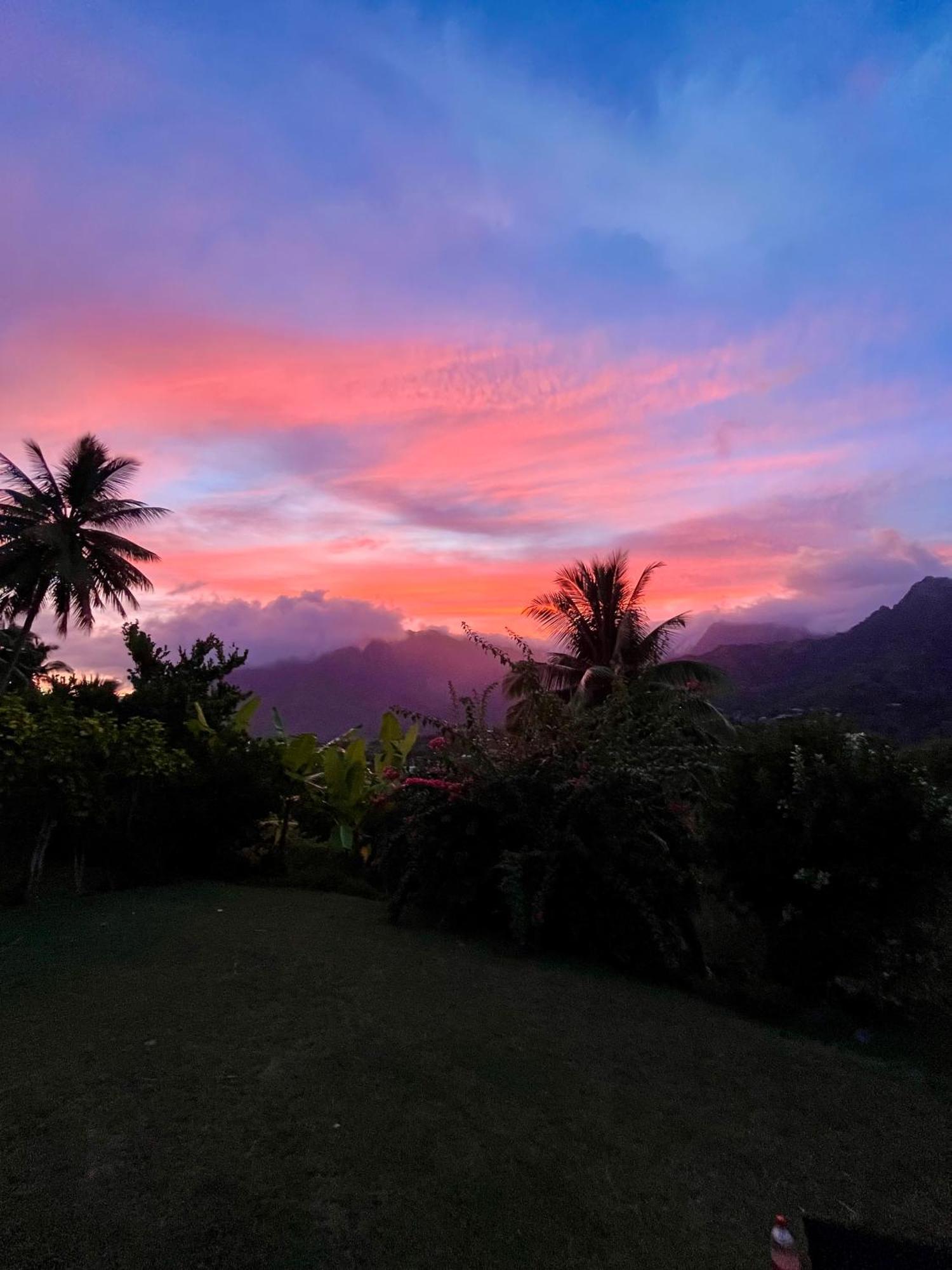 Atuona Tiki Lodge Hiva Oa מראה חיצוני תמונה