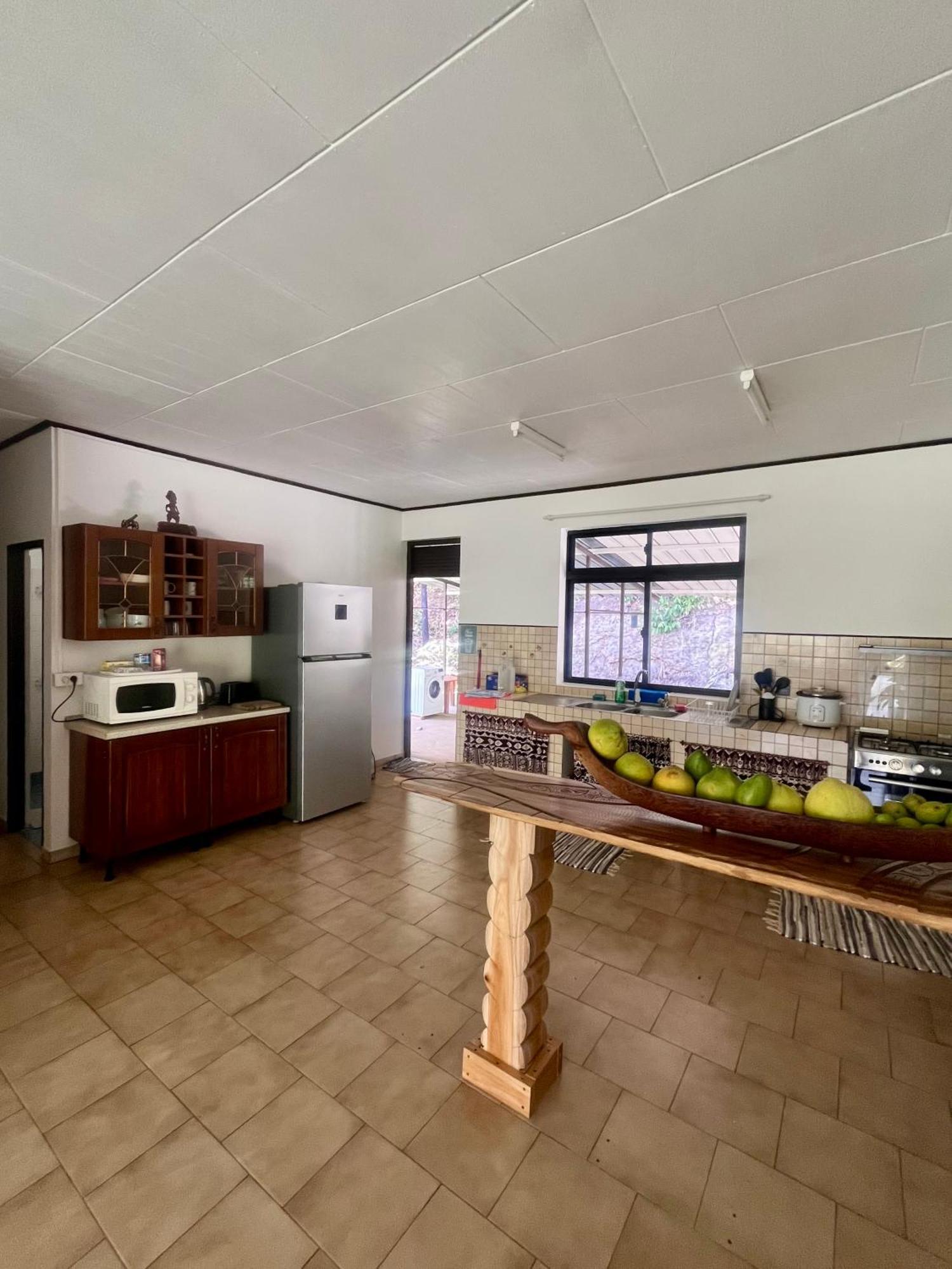 Atuona Tiki Lodge Hiva Oa מראה חיצוני תמונה